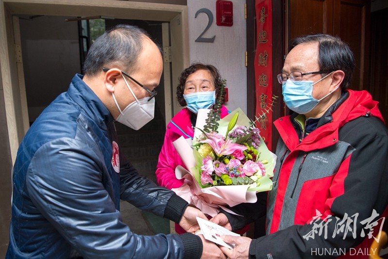 今晚足总杯传出新动向；浙江稠州伤情更新；管理层表态：球迷炸锅；医务组通报恢复的简单介绍