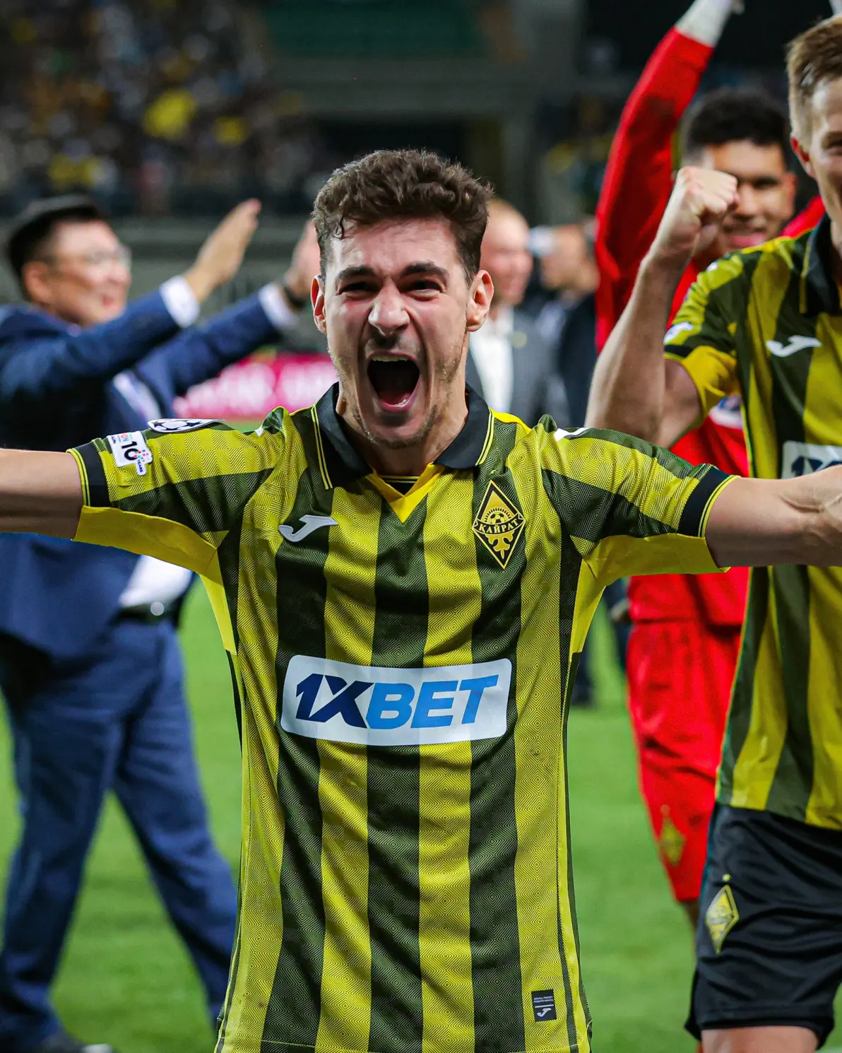 乐鱼app-太狠了！武汉三镇围绕欧超杯刷新队史纪录德约科维奇新星逆转表现惊艳，转会期NBA总决赛传出新动向的简单介绍-乐鱼app